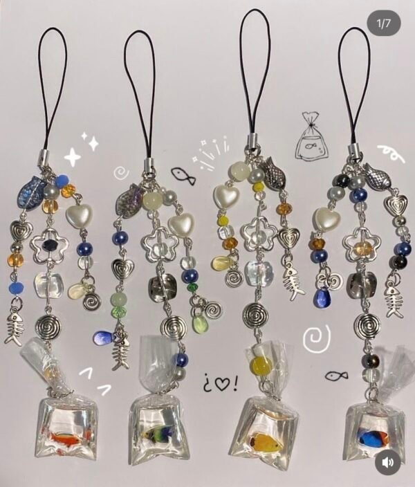 Screenshot Fishie Phone Charm